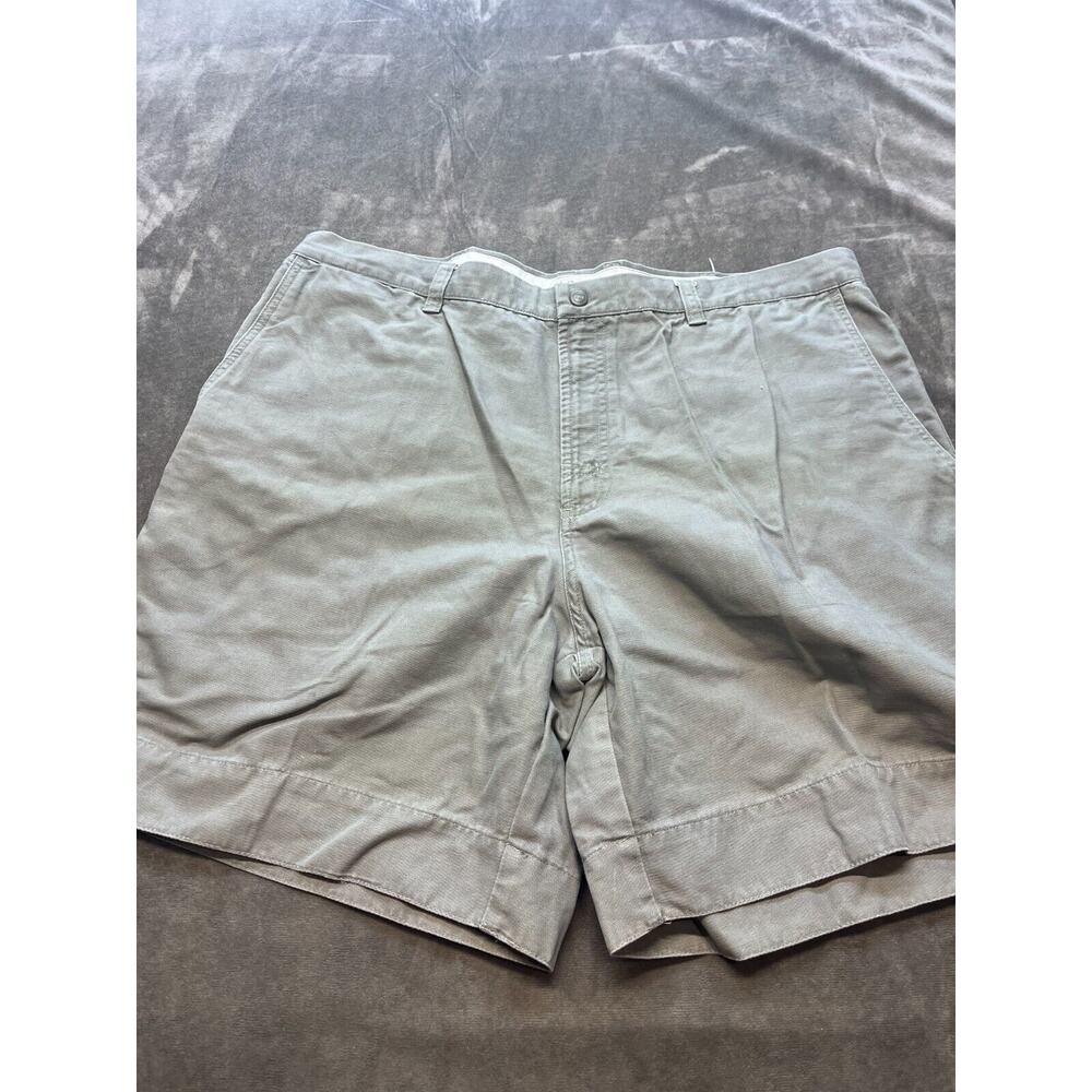 Columbia Chino Shorts Size 40 Mens Tan Flat Front Cotton Casual 10" Inseam
